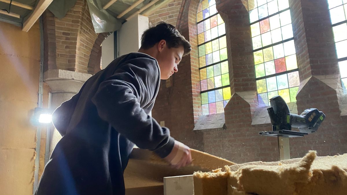 Bouwvakkers voeren boventoon in kerk Fleringen: "Groot draagvlak voor verandering"