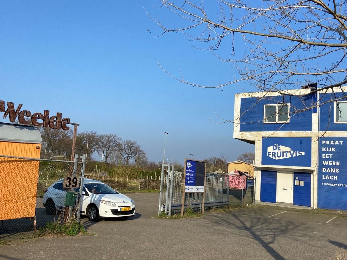 Weelde en Fruitvis aan de Marconiestraat in Rotterdam-West