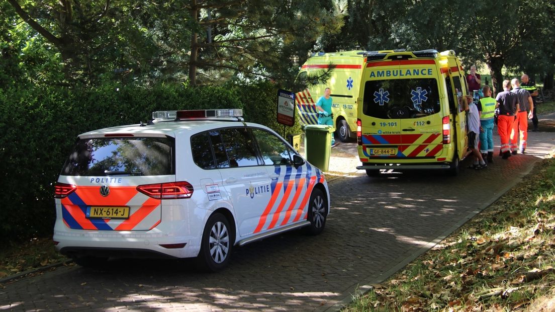 Fietser zwaargewond na botsing met hond