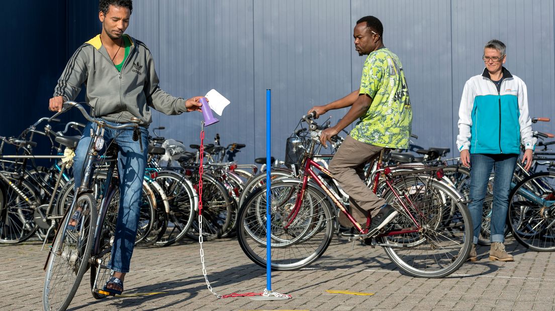 Vandaag werd fietsles gegeven (Rechten: Inlia / Peter Wassing)