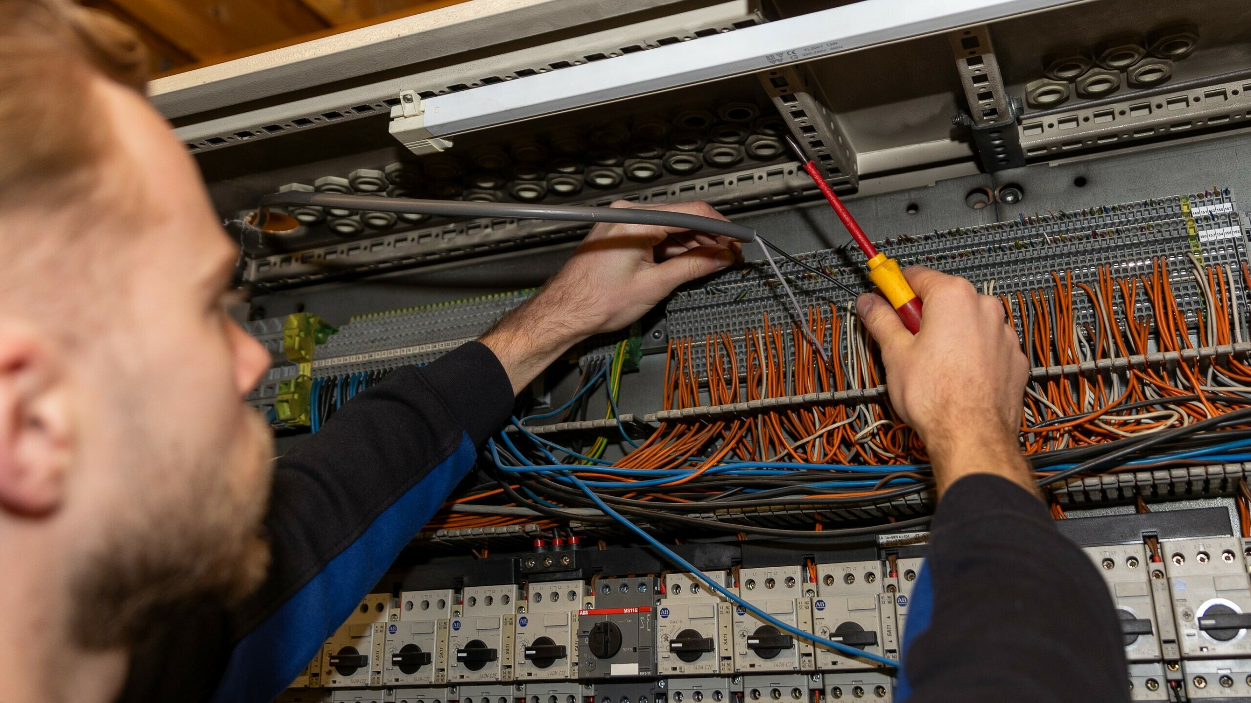 Defensie en Drentse ondernemers kunnen vaker samenwerken: 'Het kan twee keer zo snel'