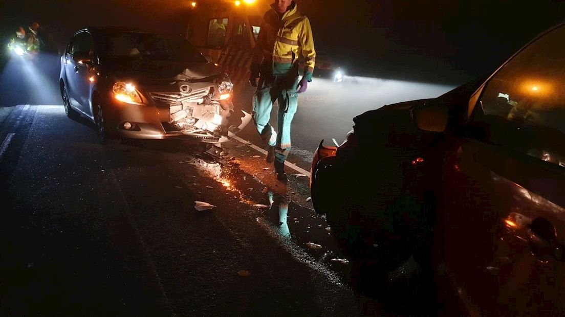 Twee gewonden bij frontale aanrijding Deurningen