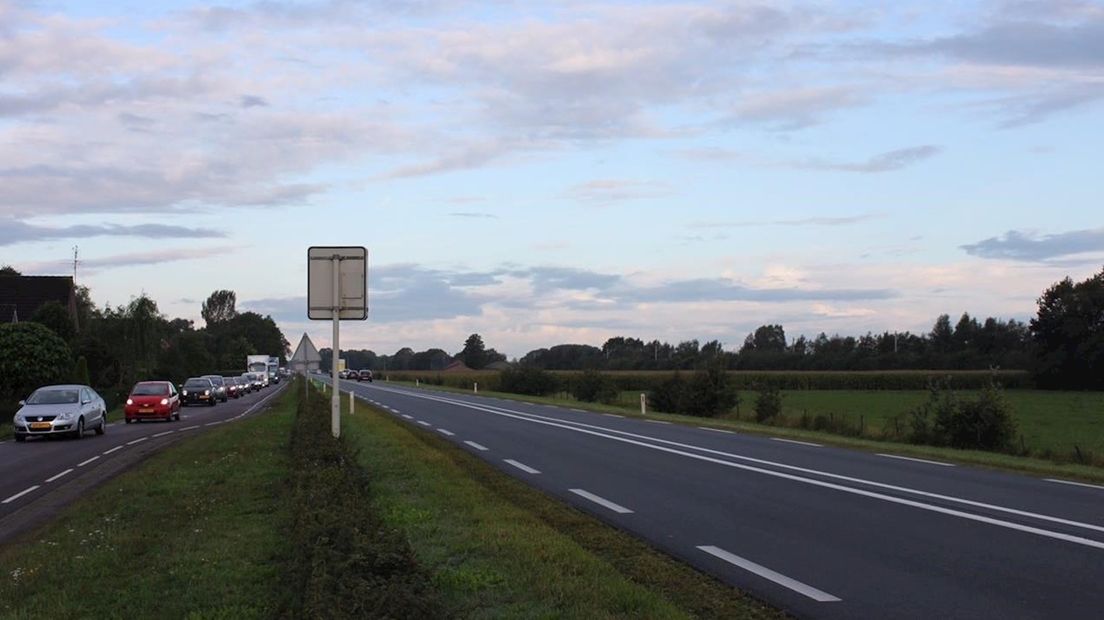 Verkeer over parallelweg