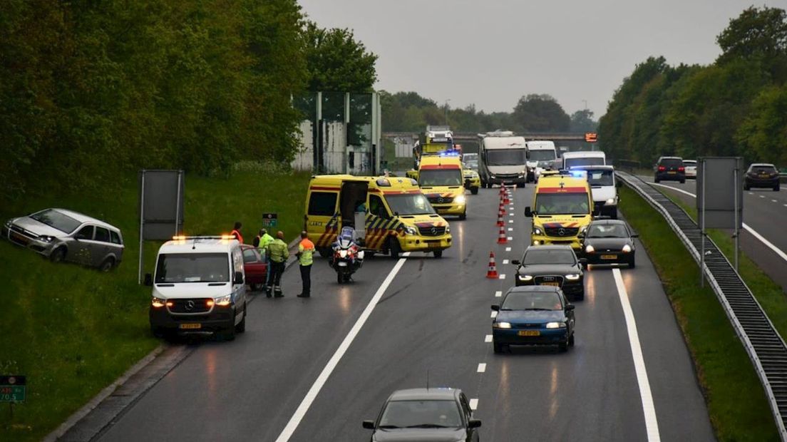 De gevolgen na het ongeluk op de A35 bij Enschede