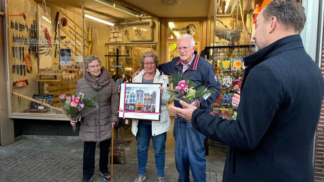 De wethouder kwam vrijdag op verrassingsbezoek.