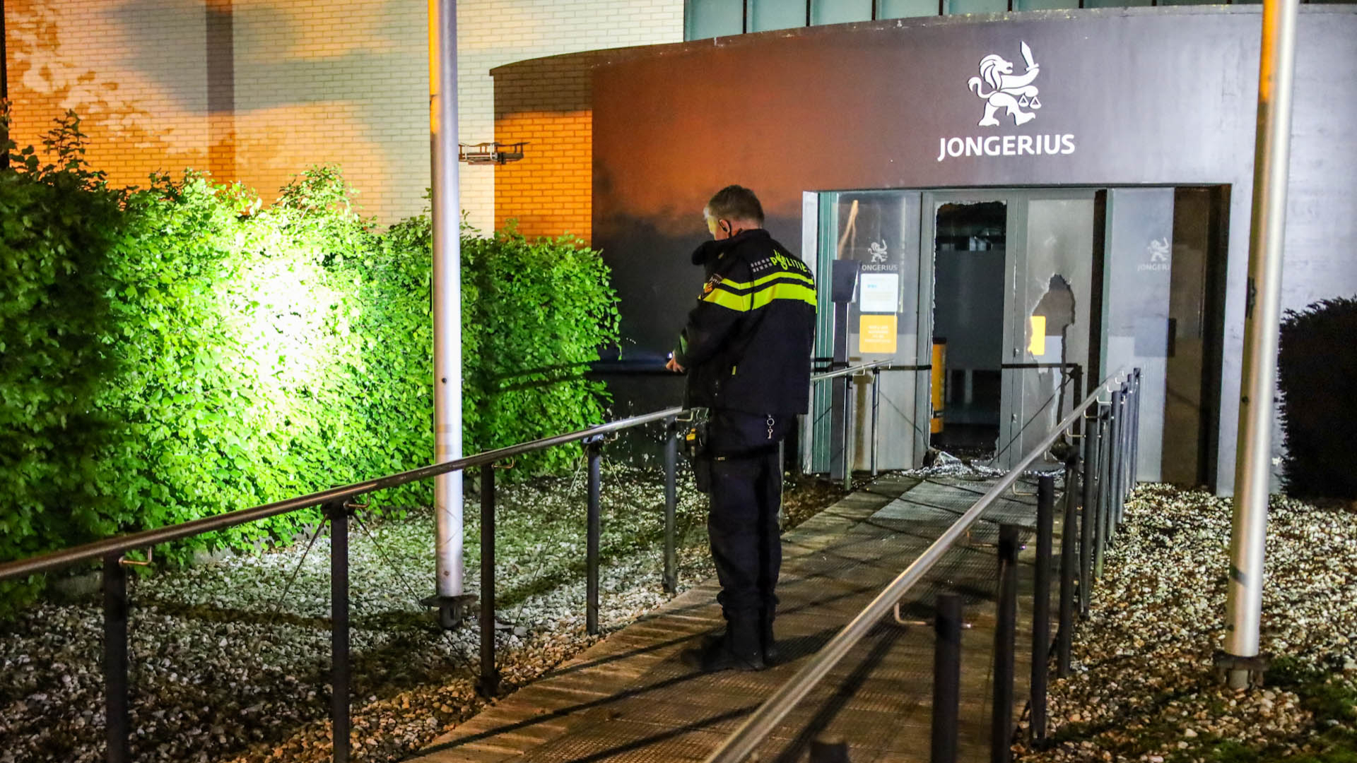 Ongeluk bij Wilnis | Ontploffing bij woning.