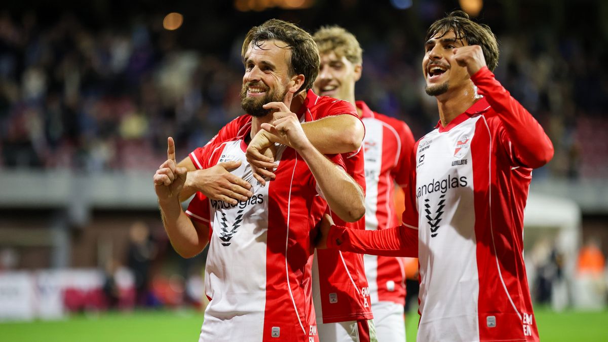 Lees terug: FC Emmen in spektakelstuk om van te smullen langs FC Volendam (5-3)