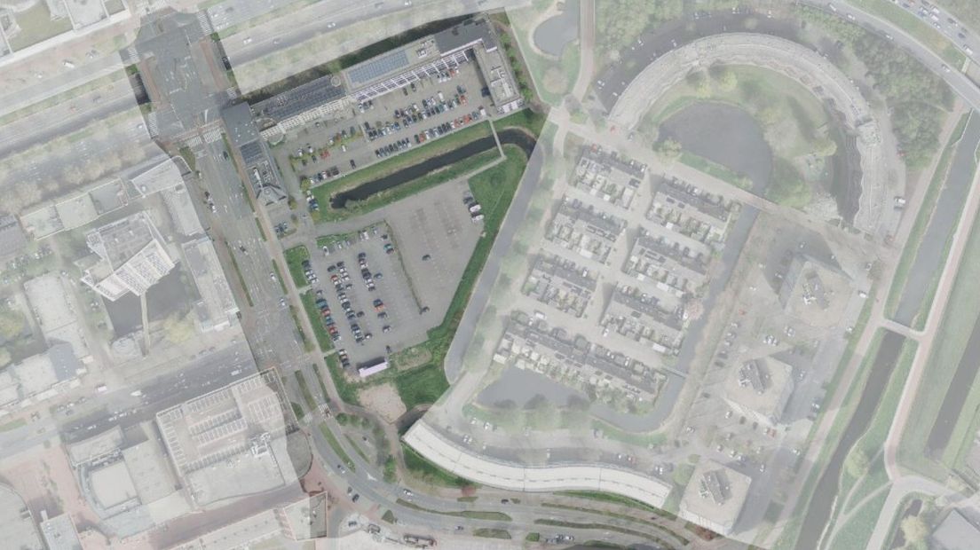 Luchtfoto van de parkeerplaats aan de Denemarkenlaan