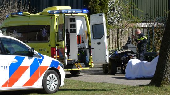 Gewonden bij ongeluk met quad in Hijken. Gewonden bij ongeluk met quad in Hijken.
