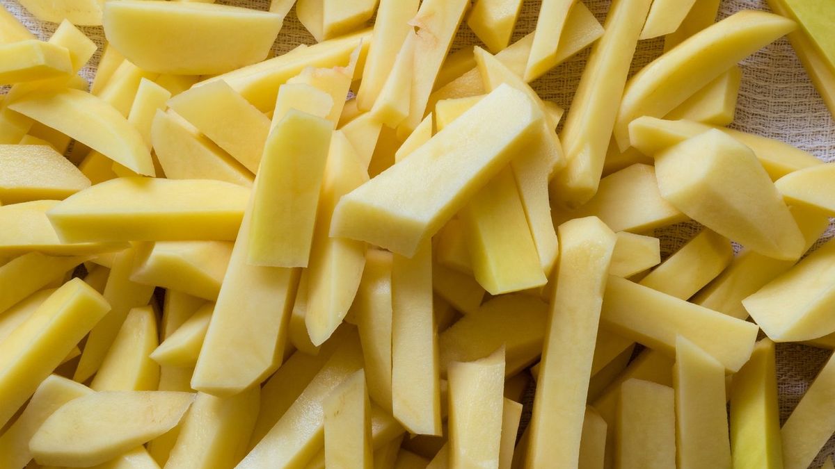 Lomm klaagt over frietlucht aardappelverwerker