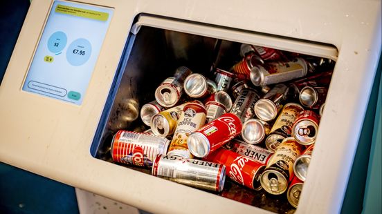 Flesjes en blikjes allemaal tegelijk in statiegeldautomaat, wat hou je over? Home