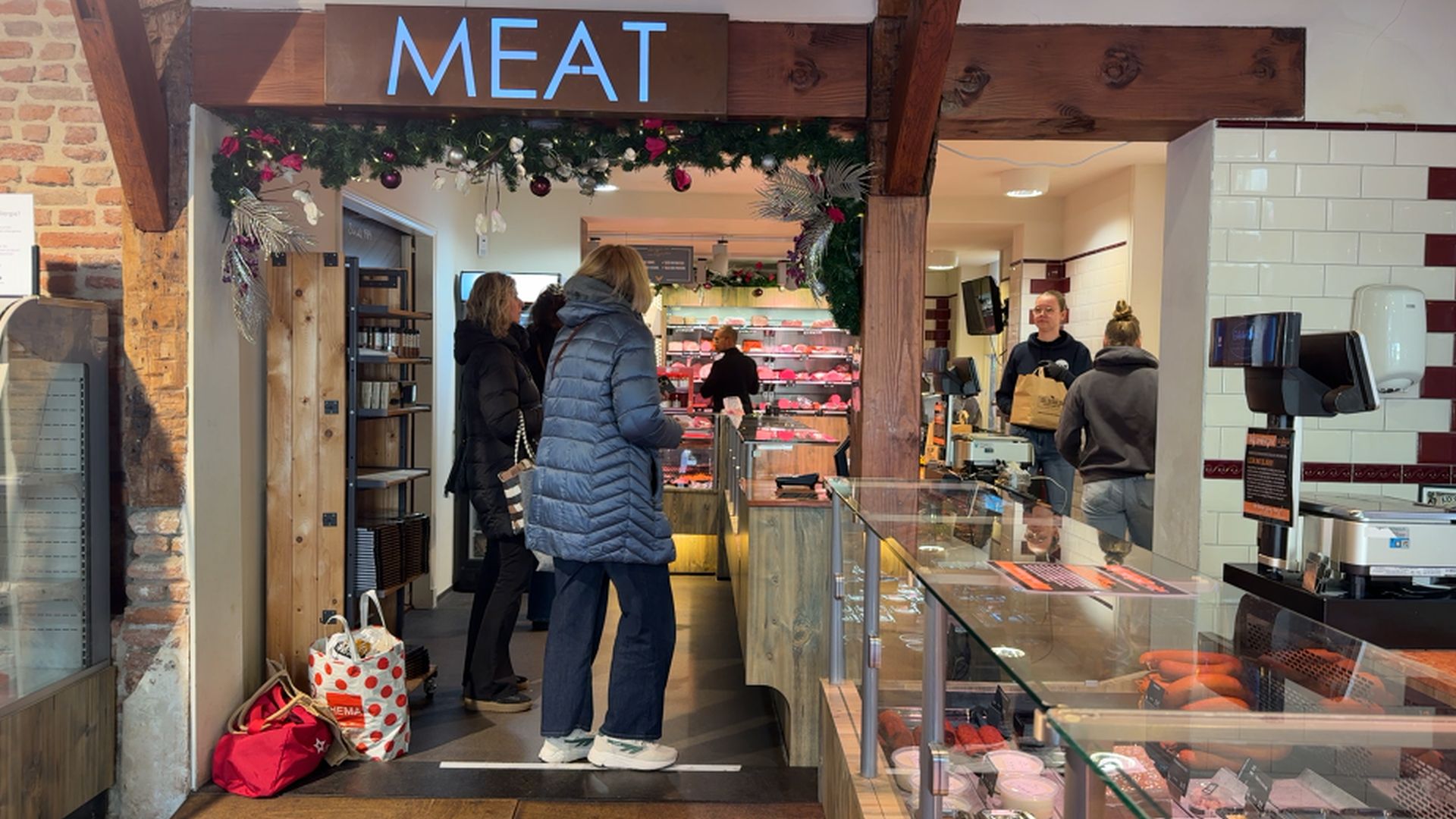 Kerststress? 'Tot drie uur 's nachts rollades geknoopt'