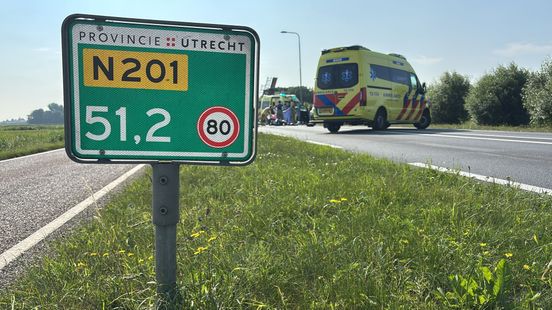 Motorrijder overleden na ongeluk op de N201 bij Mijdrecht. Motorrijder overleden na ongeluk op de N201 bij Mijdrecht.