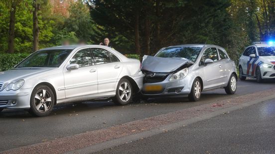 Kop-staartbotsing op N348 bij Gorssel