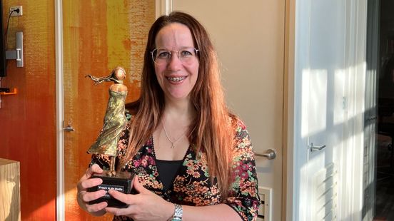 Marieke doorbreekt taboes en wint Vrouw in de Media Award