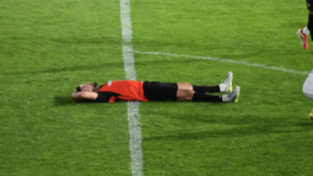 LIVE | NEC valt aan tegen Telstar, maar nog 0-0