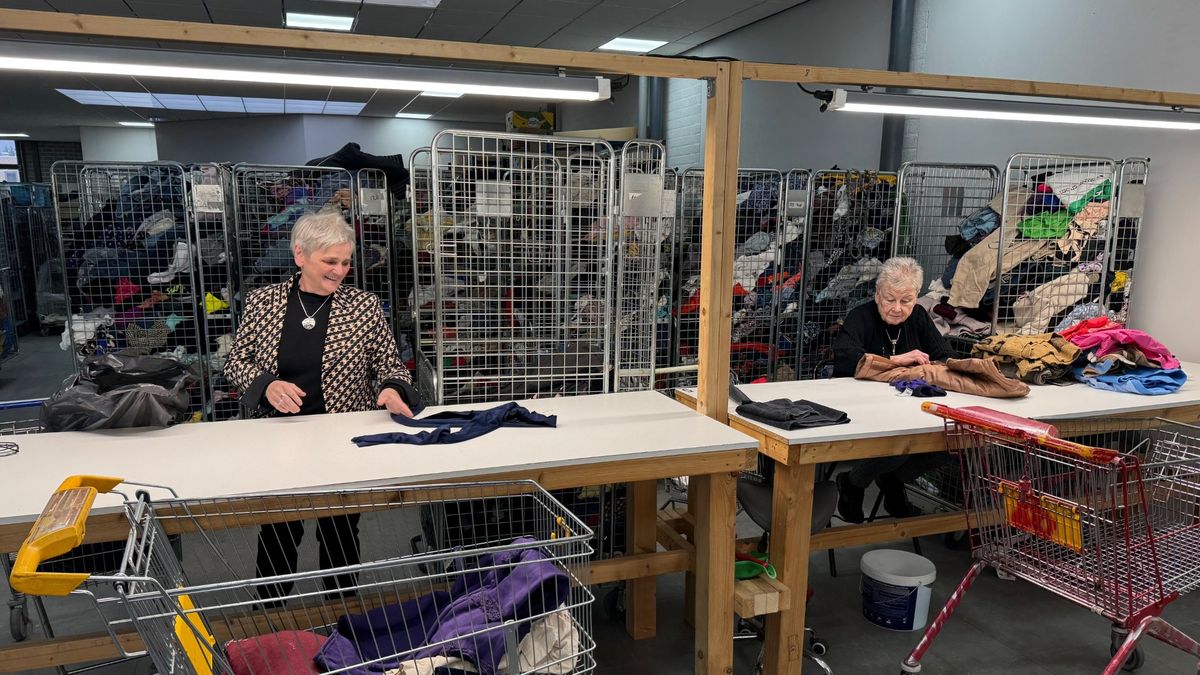 Nieuw textielsorteercentrum in Venray verwerkt half miljoen kilo per jaar