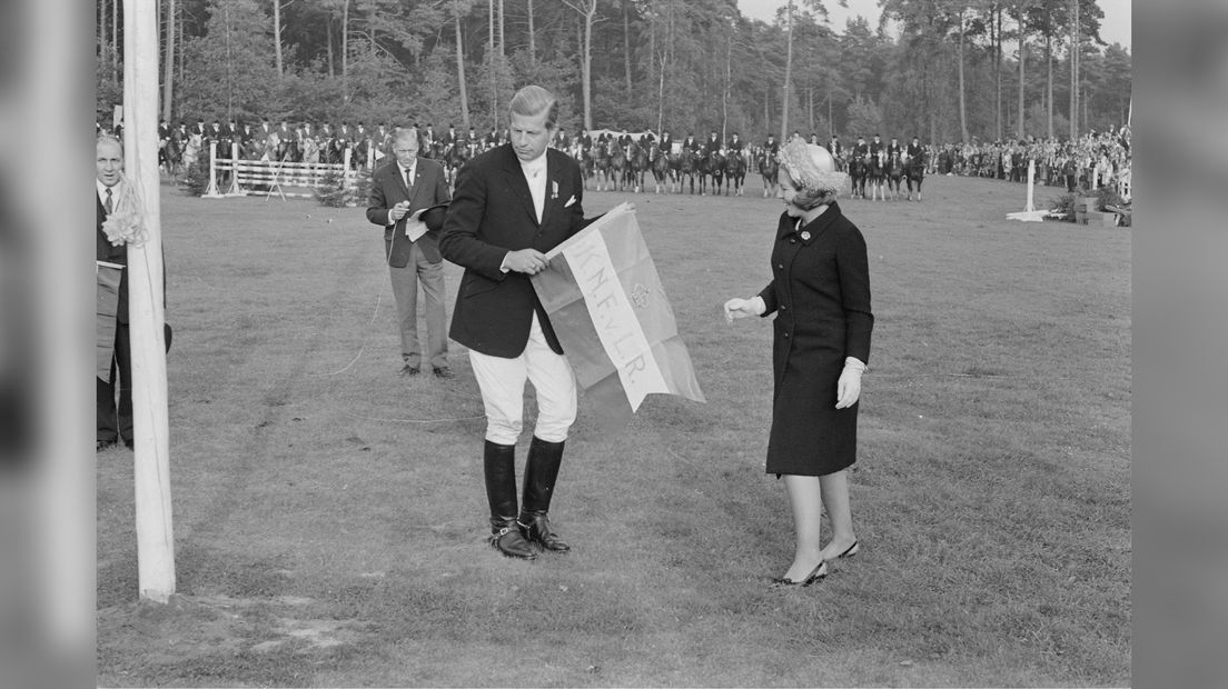 Jonkear Cees van Eysinga en prinses Beatrix yn 1966