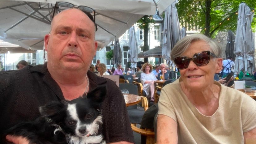 Ron en Irna op het terras