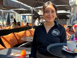 ‘A portion bitterballs please’: ook op terras in Zwolle is Engels steeds vaker de voertaal