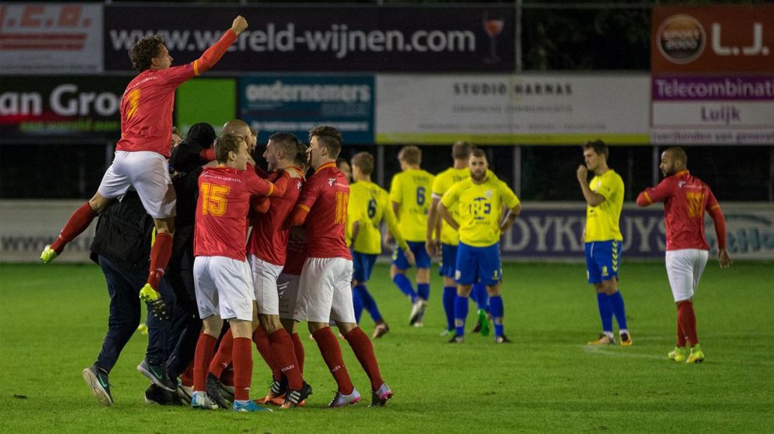 Ontlading bij HSV Hoek, teleurstelling bij FC Lisse. 