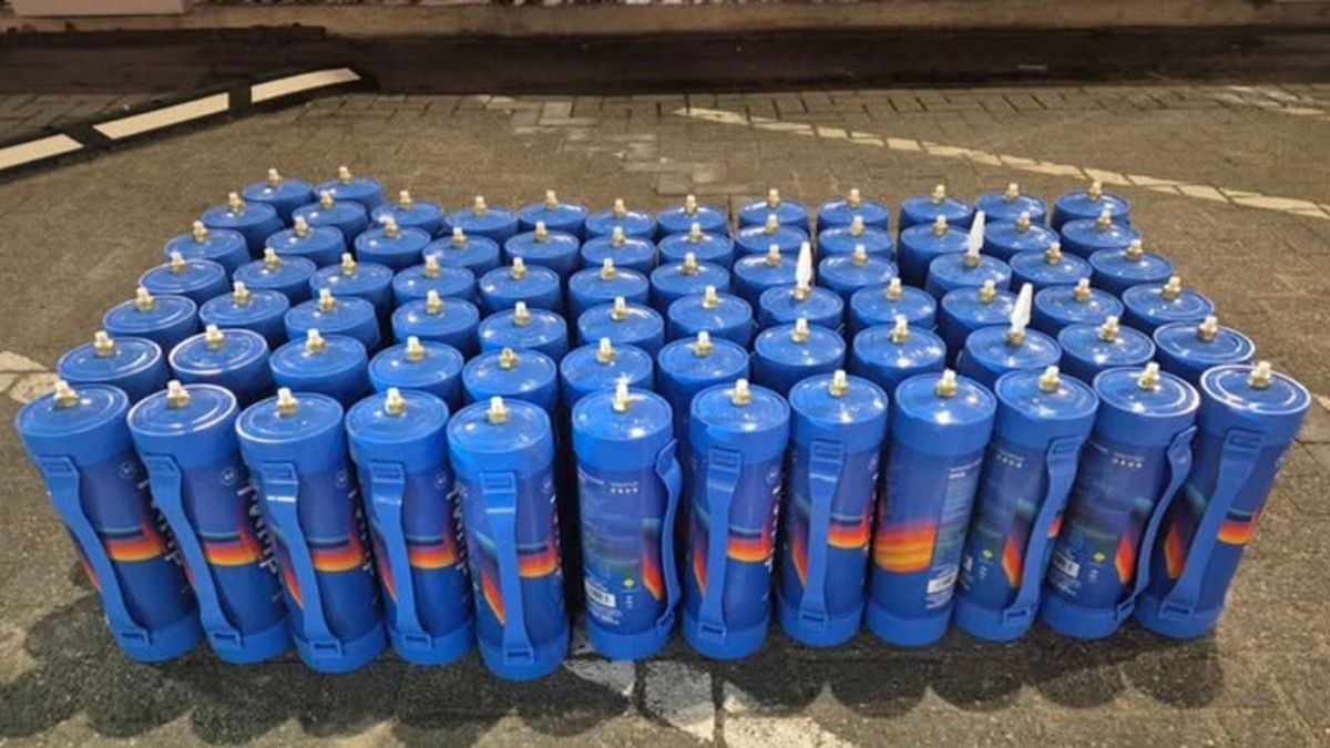 Belgische man met tientallen lachgastanks aangehouden bij tankstation Roosteren