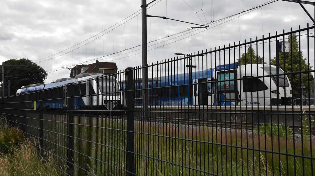 Kapotte trein op station Hardenberg