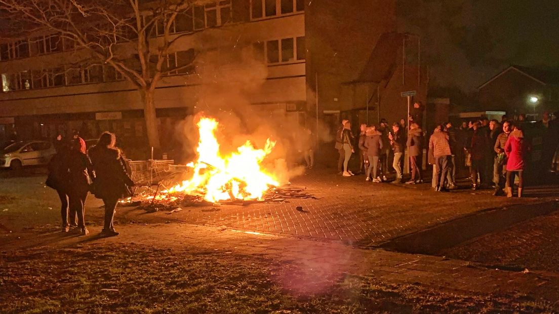 Er waren tientallen mensen op straat