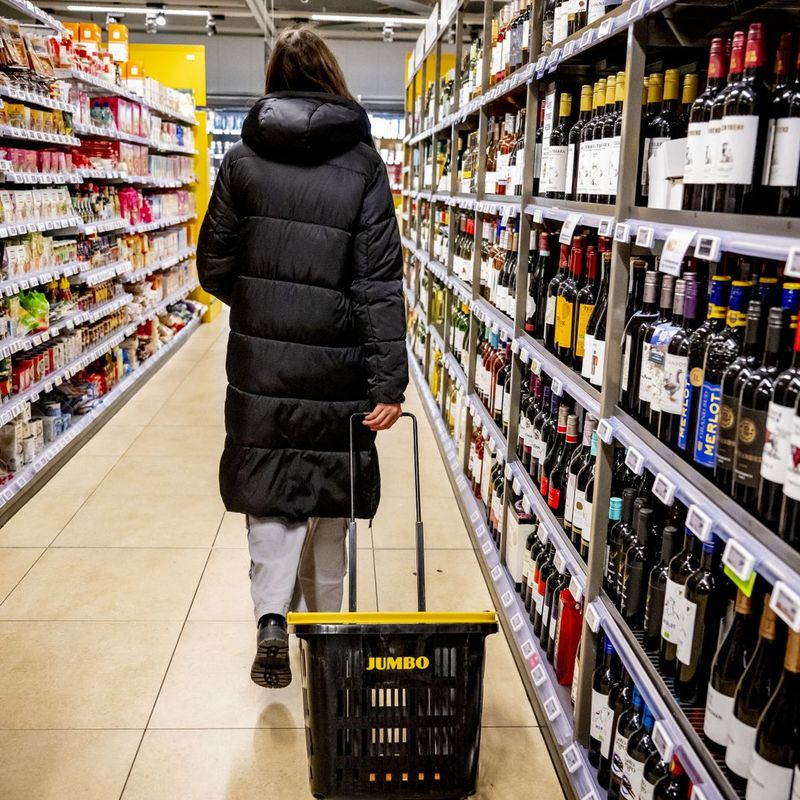 Mag de supermarkt in dit dorp dan tóch op zondag open? Omroep Gelderland