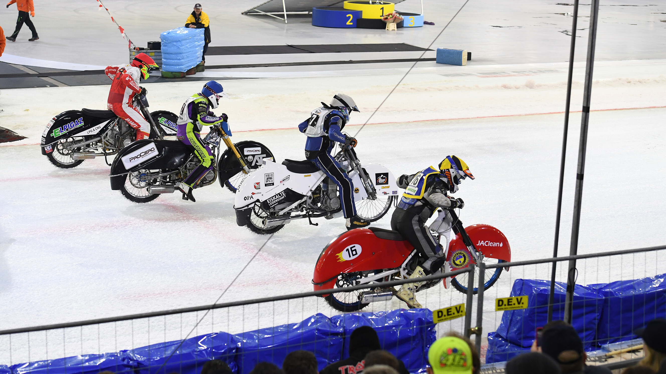Ien fan de races yn Thialf
