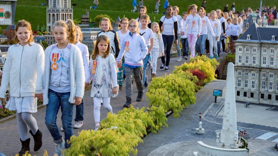 Kinderherdenking Madurodam 2016