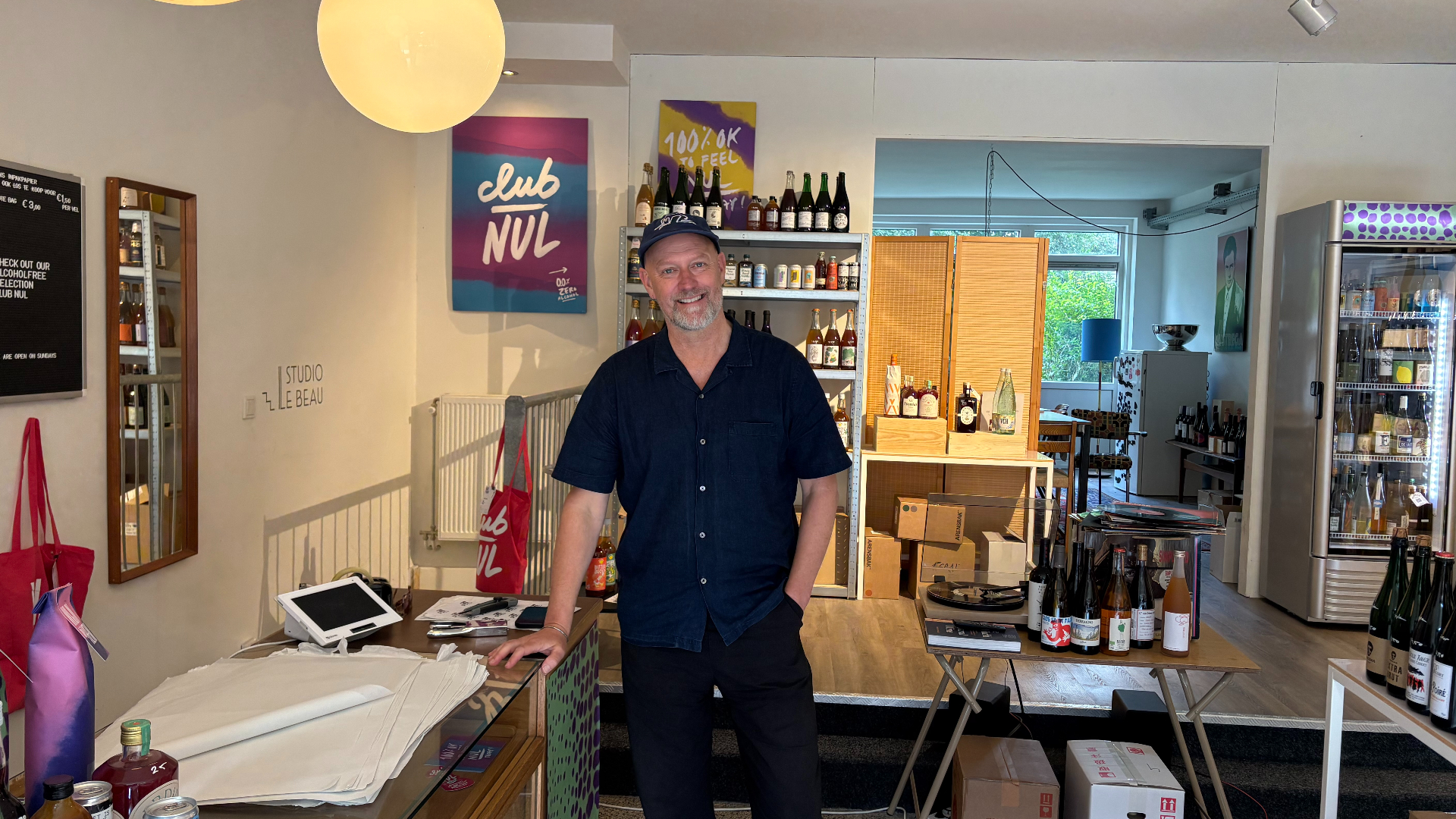 Henk, de eigenaar van Wijn van Henk