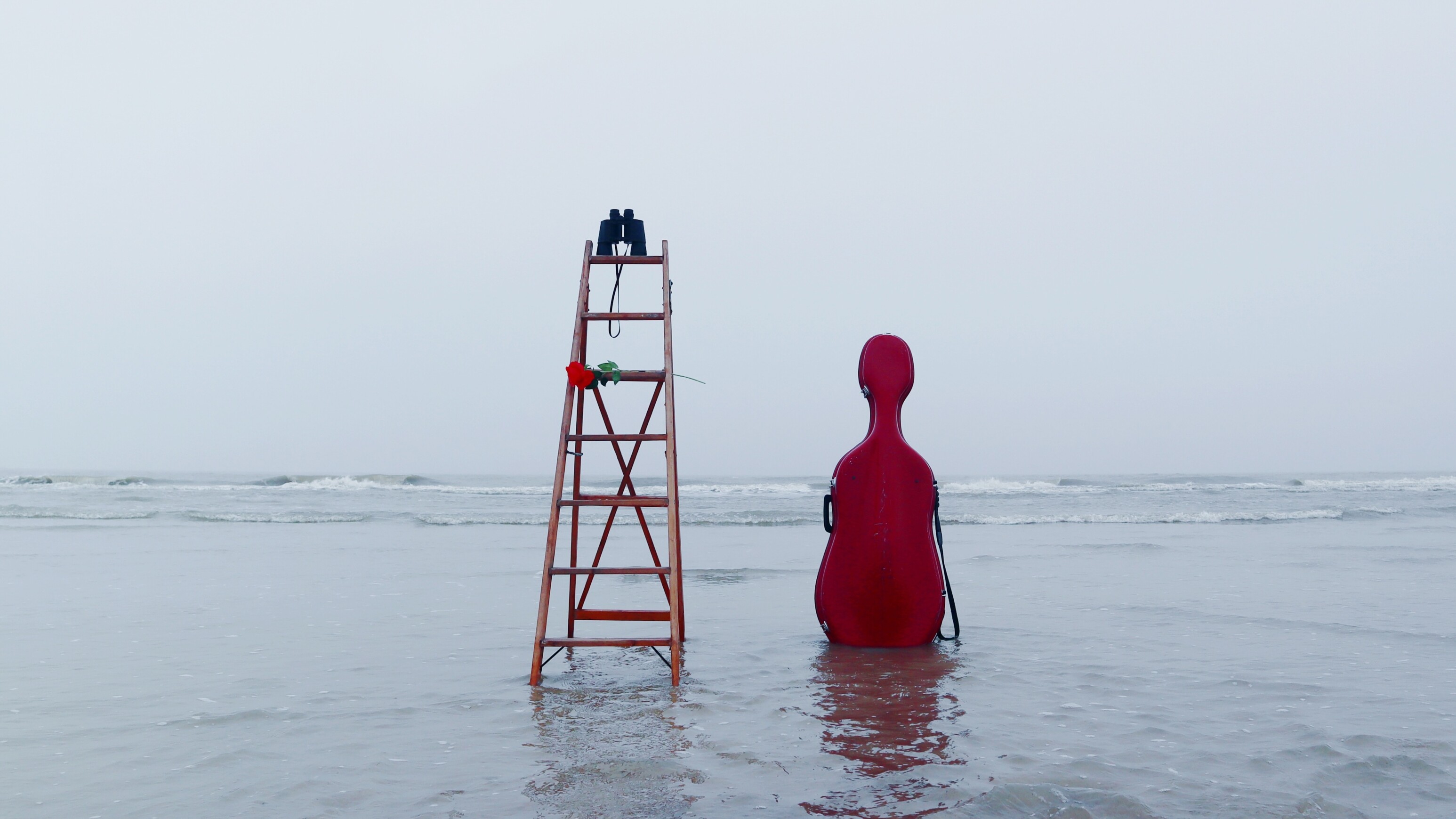 Barrevoet speelt de voorstelling Milonge, met ook cello en orgel