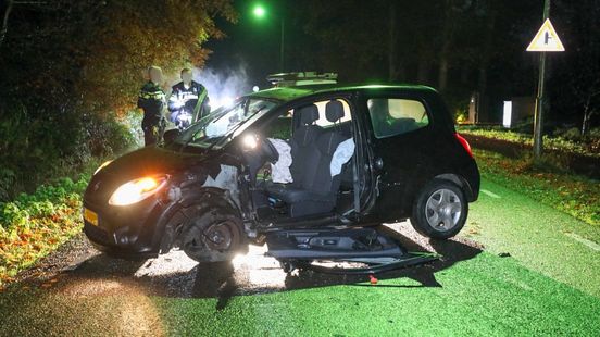 Lange files door ongelukken A28 en A1 | Portiekbrandje in Amersfoort. Lange files door ongelukken A28 en A1 | Portiekbrandje in Amersfoort.