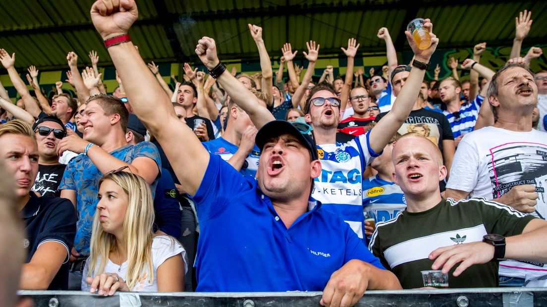 Al 3.600 supporters van De Graafschap hebben hun seizoenkaart verlengd.