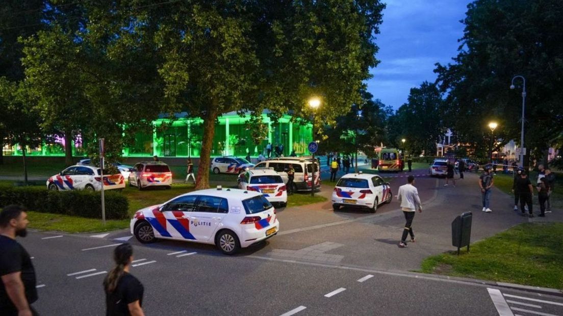 Er was veel politie op de been bij het steekincident vrijdagavond.