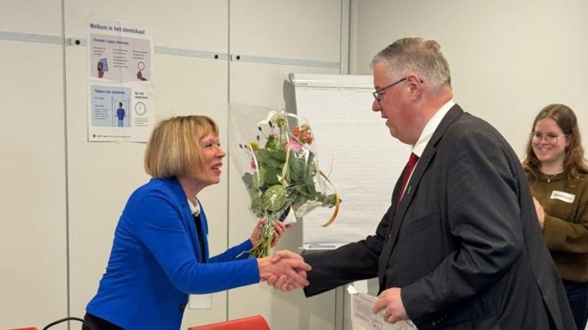 LIVE | Landelijke kopstukken stemmen • proefstemmen in Nijmegen