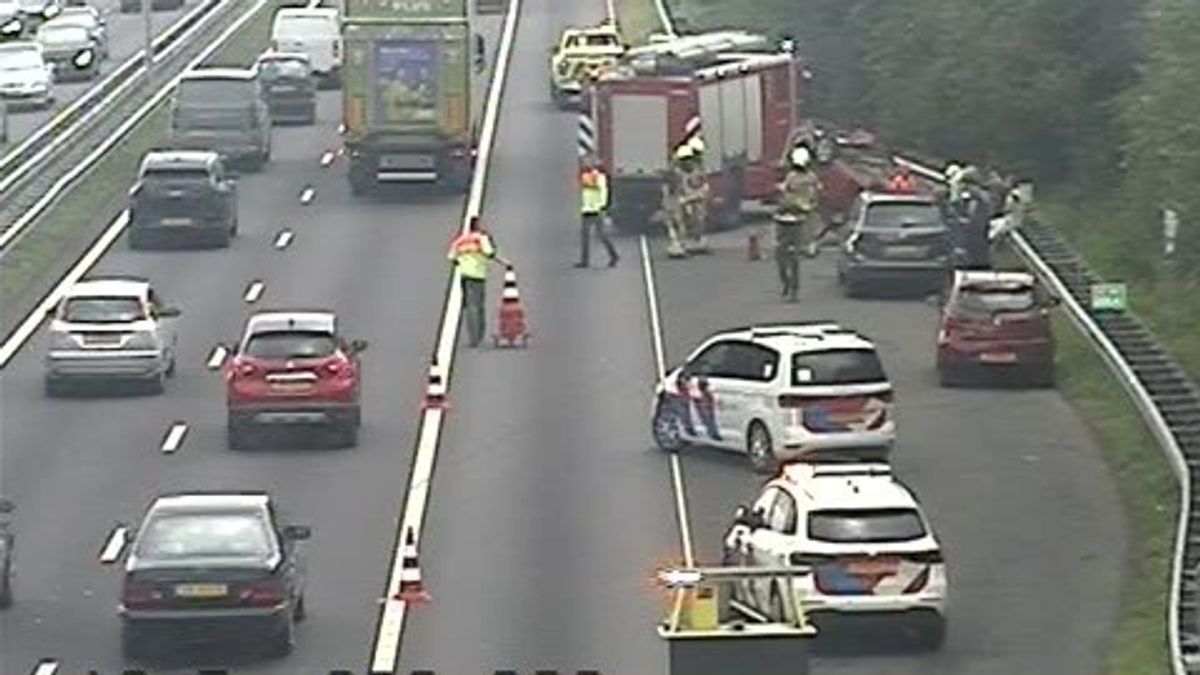 Vertraging op A2 vanwege ongeval bij Roosteren
