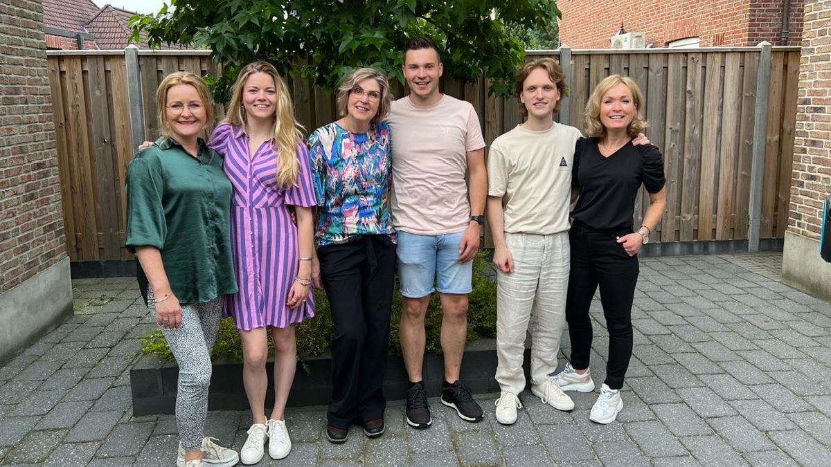 Drie Beckumse kapsters gingen tegelijk met zwangerschapsverlof: zo gaat het 25 jaar later