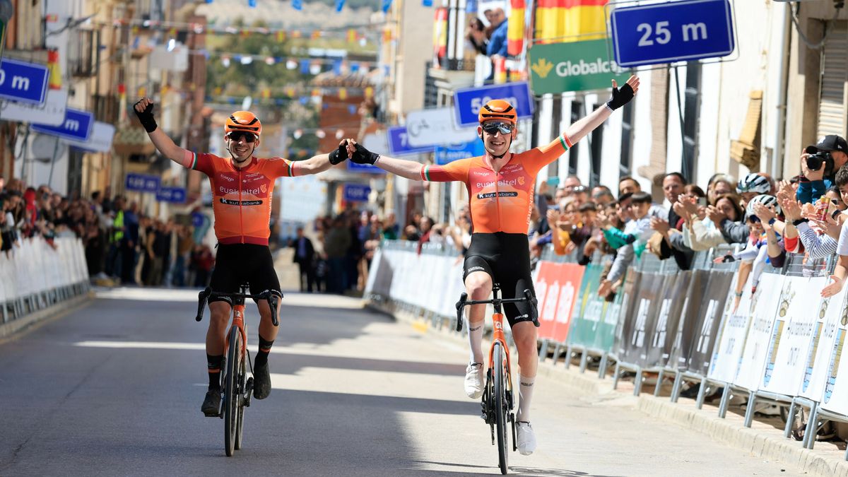 Axel van der Tuuk pakt eerste zege in Spaanse dienst: 'Dit betekent heel veel voor mij'