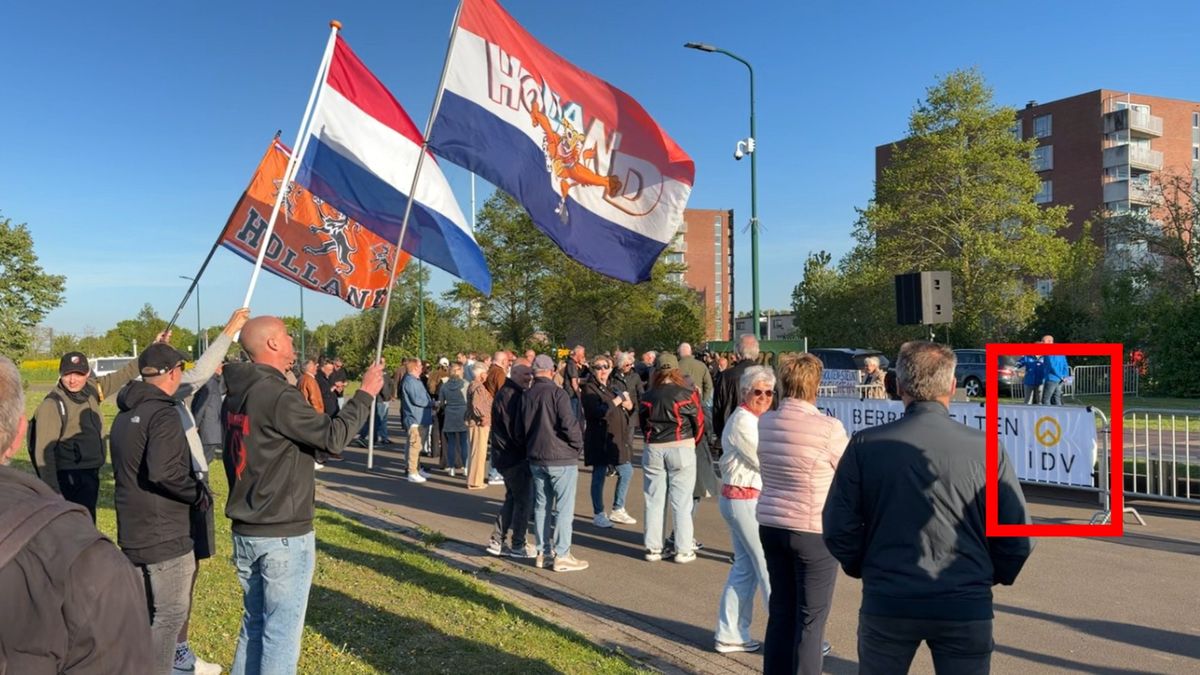 Extreemrechtse groep duikt op bij protesten tegen noodopvang in IJsselstein