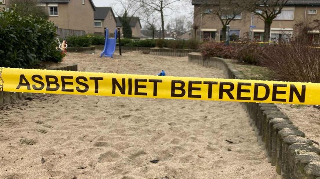 De speeltuin aan de Miggelt waar de asbestdeeltjes werden gevonden