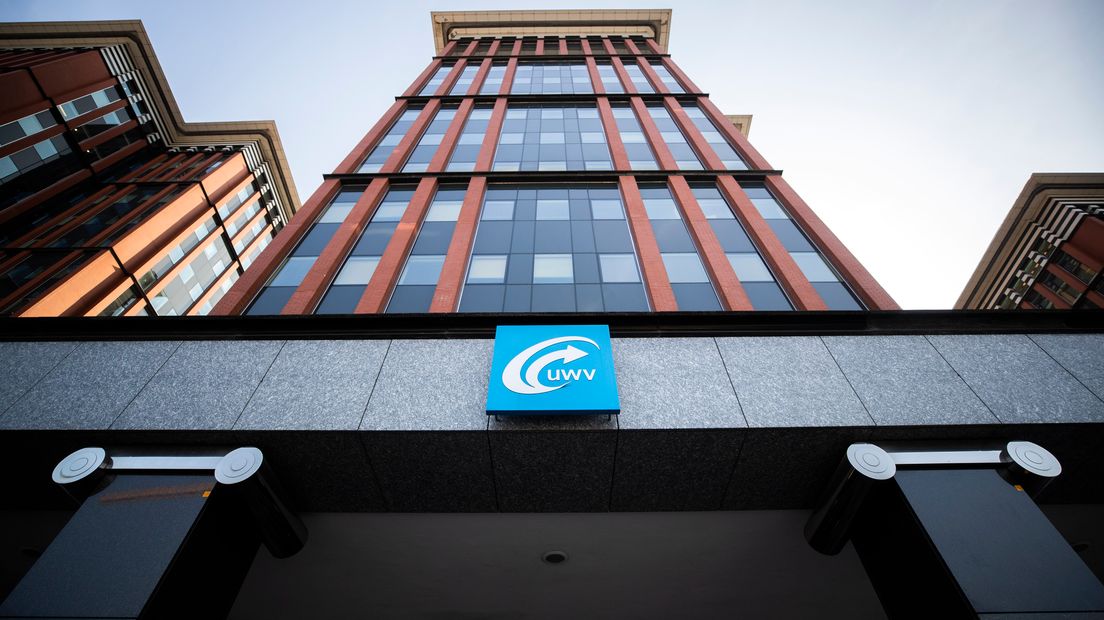Honderden mensen zijn de afgelopen maanden zonder werk komen te zitten in de gemeente Apeldoorn. En dan zijn de aantallen van mei nog niet meegerekend. Een groot aantal van hen is zijn of haar baan verloren door de coronacrisis. Maar er gloort hoop.