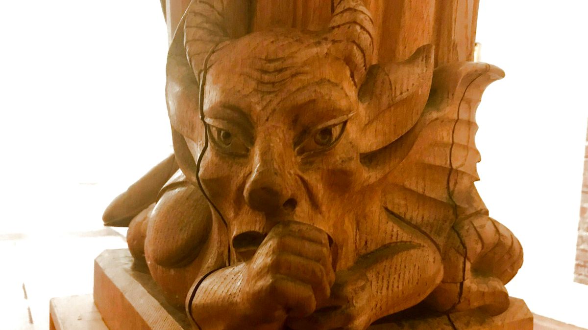 Drenthe Toen-podcast over Hemelse Verbeelding in Hout: 'Die duivel heeft het niet makkelijk'