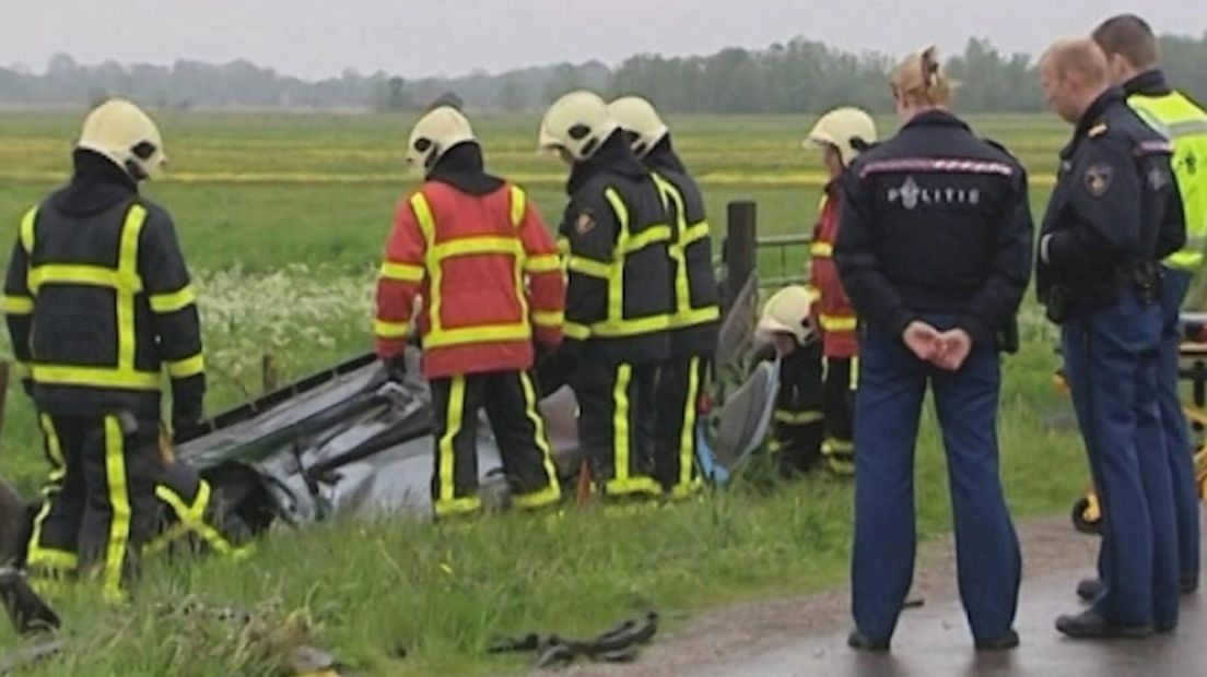 Twee gewonden bij ongeluk Wanneperveen