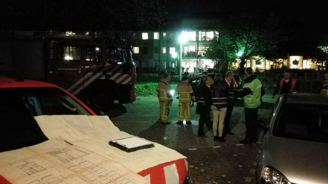 In woonzorgcentrum de Martinushof aan het Sint Maartenserf in Twello werd maandagavond een vreemde lucht geroken. De brandweer meldt dat het om een gaslucht gaat. Het pand was uren afgezet, maar werd rond 21.45 uur weer vrijgegeven.