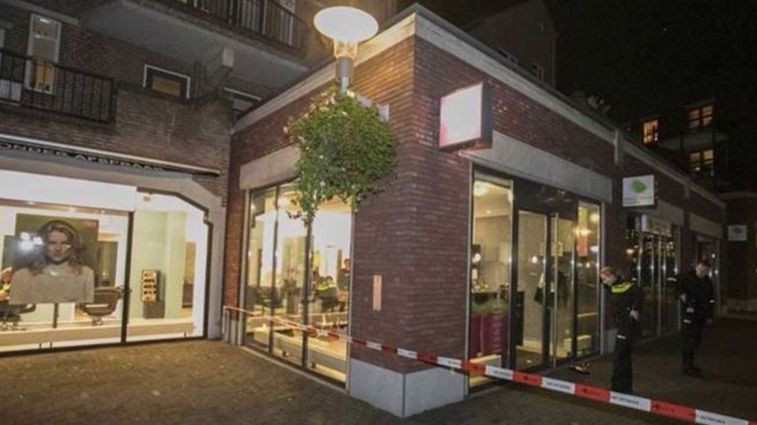 De overvallen kapsalon. Archieffoto Omroep Gelderland