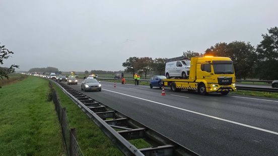 File opgelost op A28 tussen Hoogeveen en de Wijk na ongeluk. File opgelost op A28 tussen Hoogeveen en de Wijk na ongeluk.