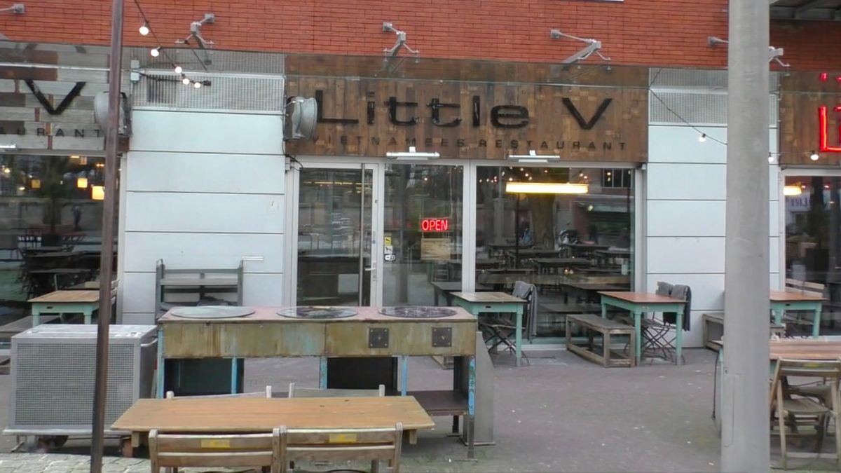 Horecaondernemer opeens bekende Nederlander na deelname documentaire Den Haag FM