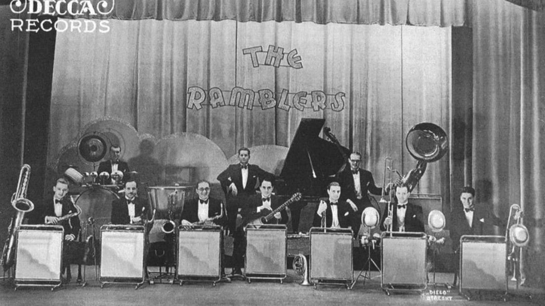 Joop Huisman (tweede van links) met zijn band The Ramblers | Eigen foto